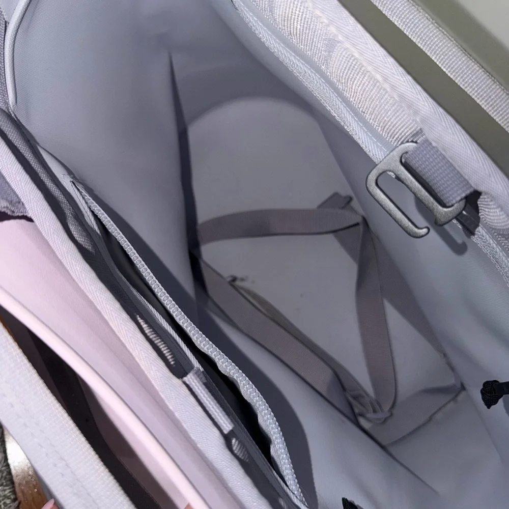 Yeti spacious tote